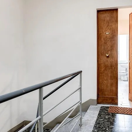 New In Con Posto Auto Floransa