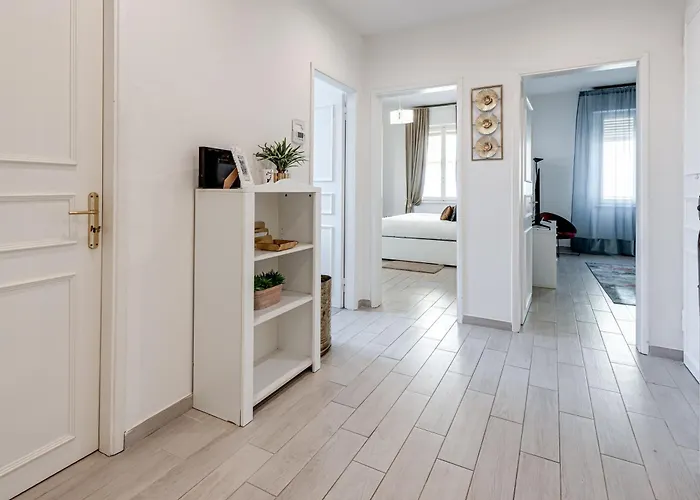 New In Con Posto Auto Appartamento Firenze